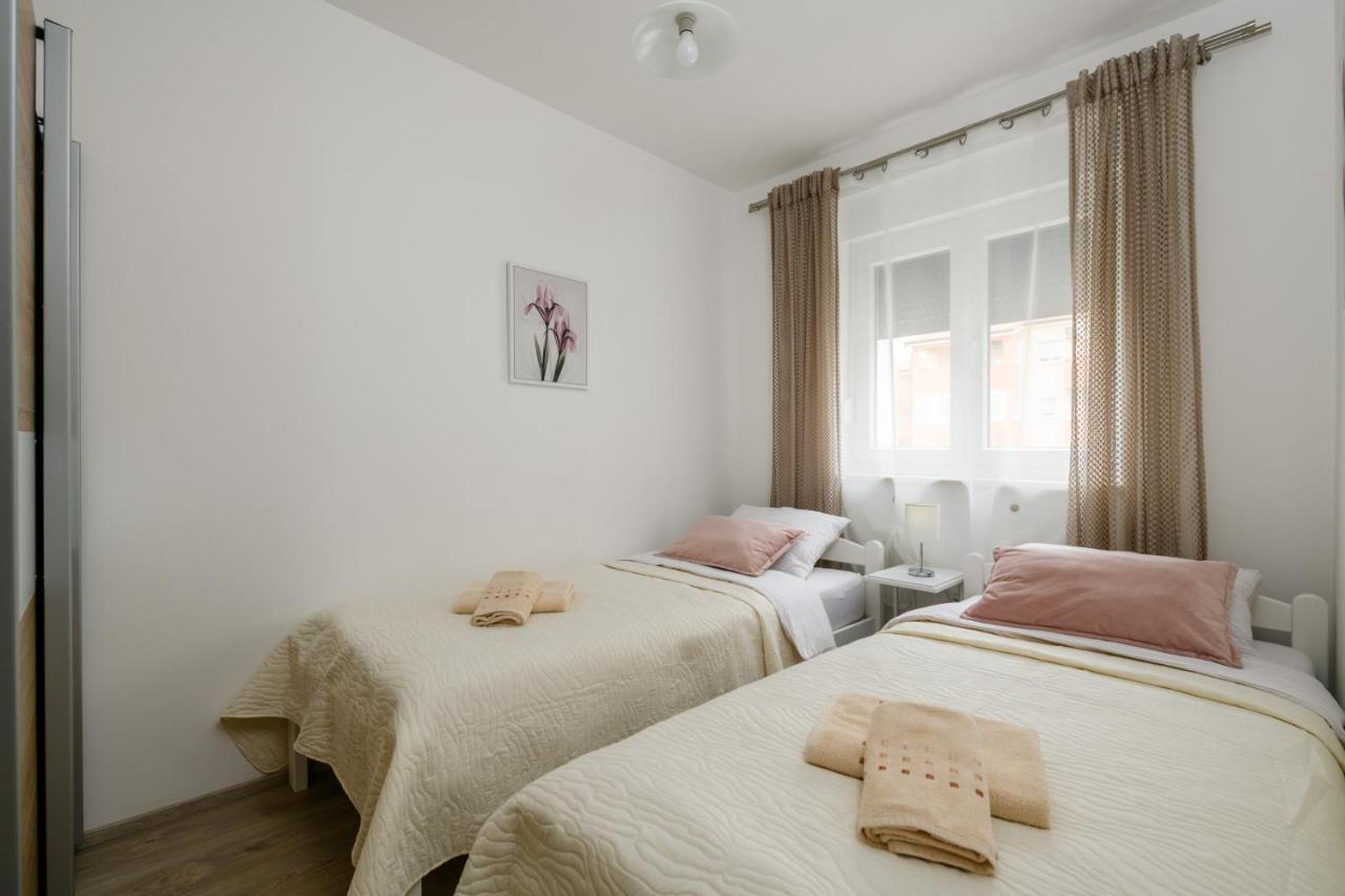 Apartment Kate พูลา ภายนอก รูปภาพ