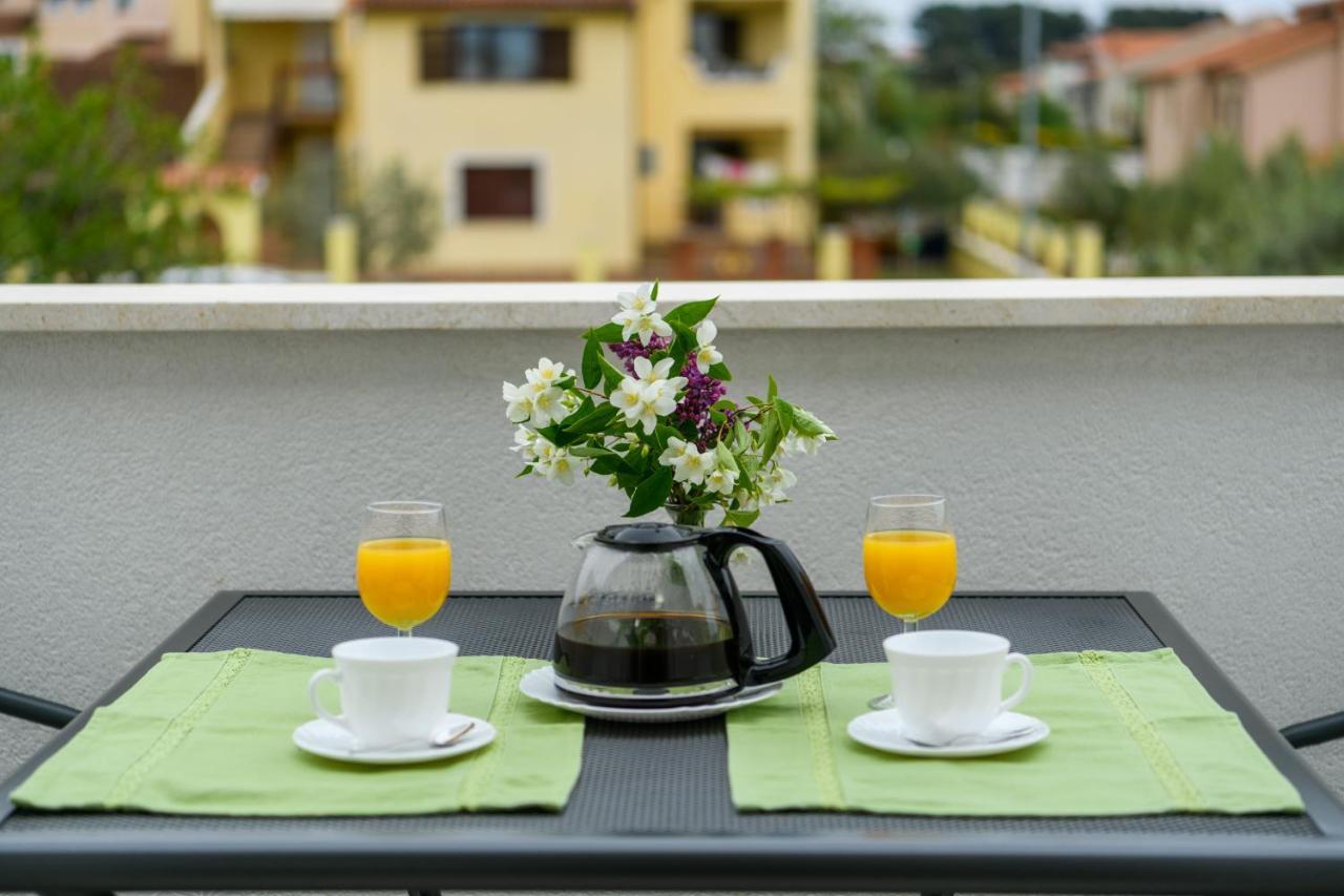 Apartment Kate พูลา ภายนอก รูปภาพ